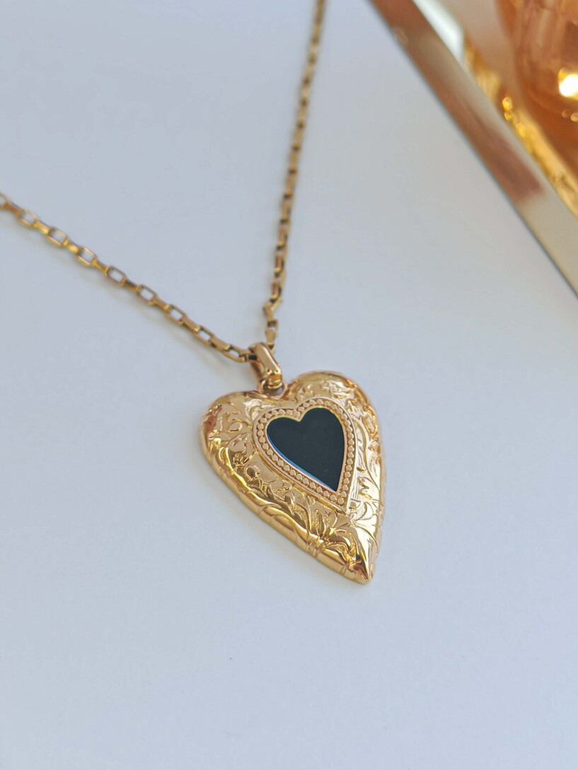 Bella necklace 