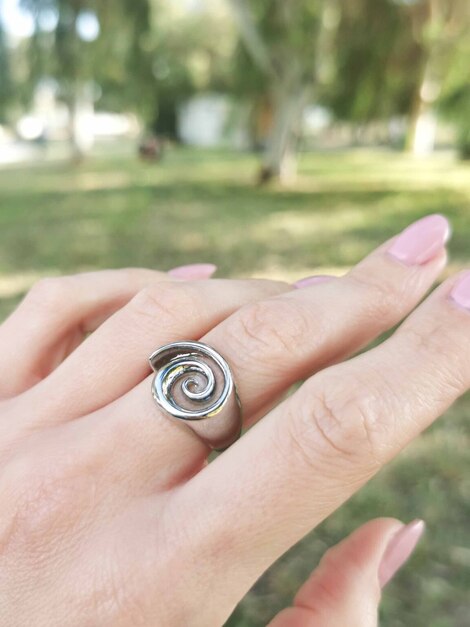 Whirl stainless steel ring