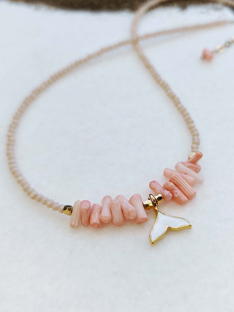 White mermaid necklace