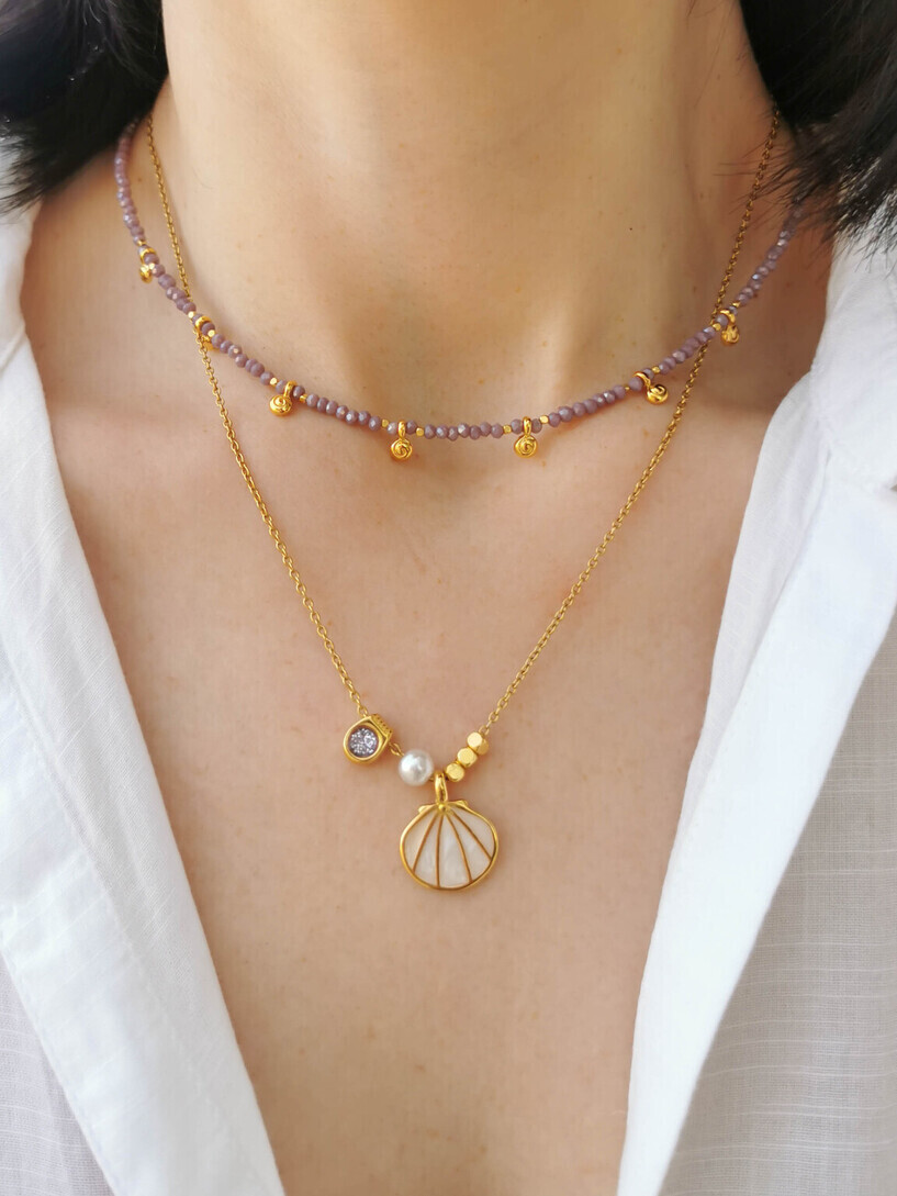 Purple shells necklace