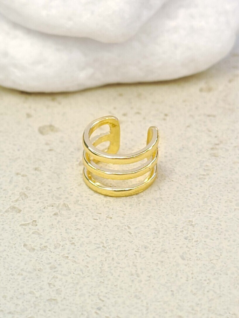 Lines ear cuff