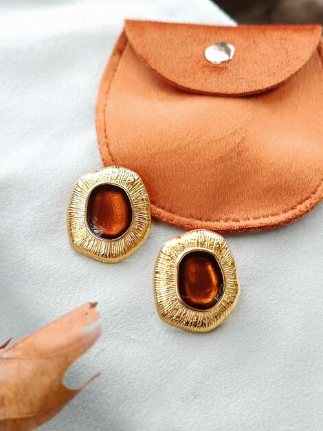 Chestnut earrings
