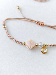 Clam bracelet