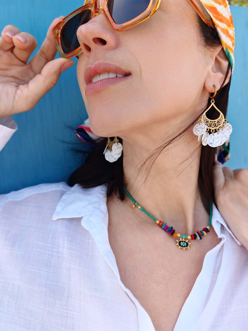 Palette necklace