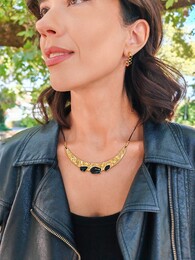 Statement necklace