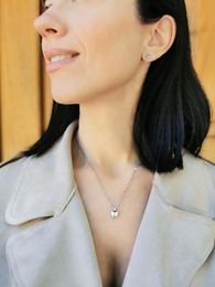 Heartbeat necklace