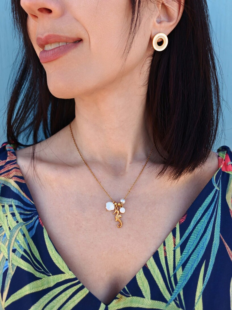 Vithos necklace