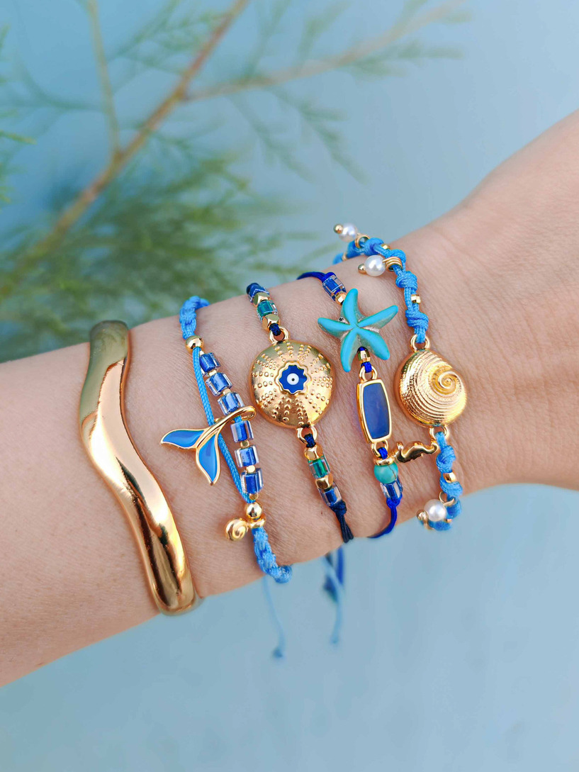 Blue mermaid bracelet