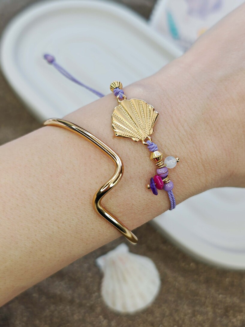 Shell bracelet