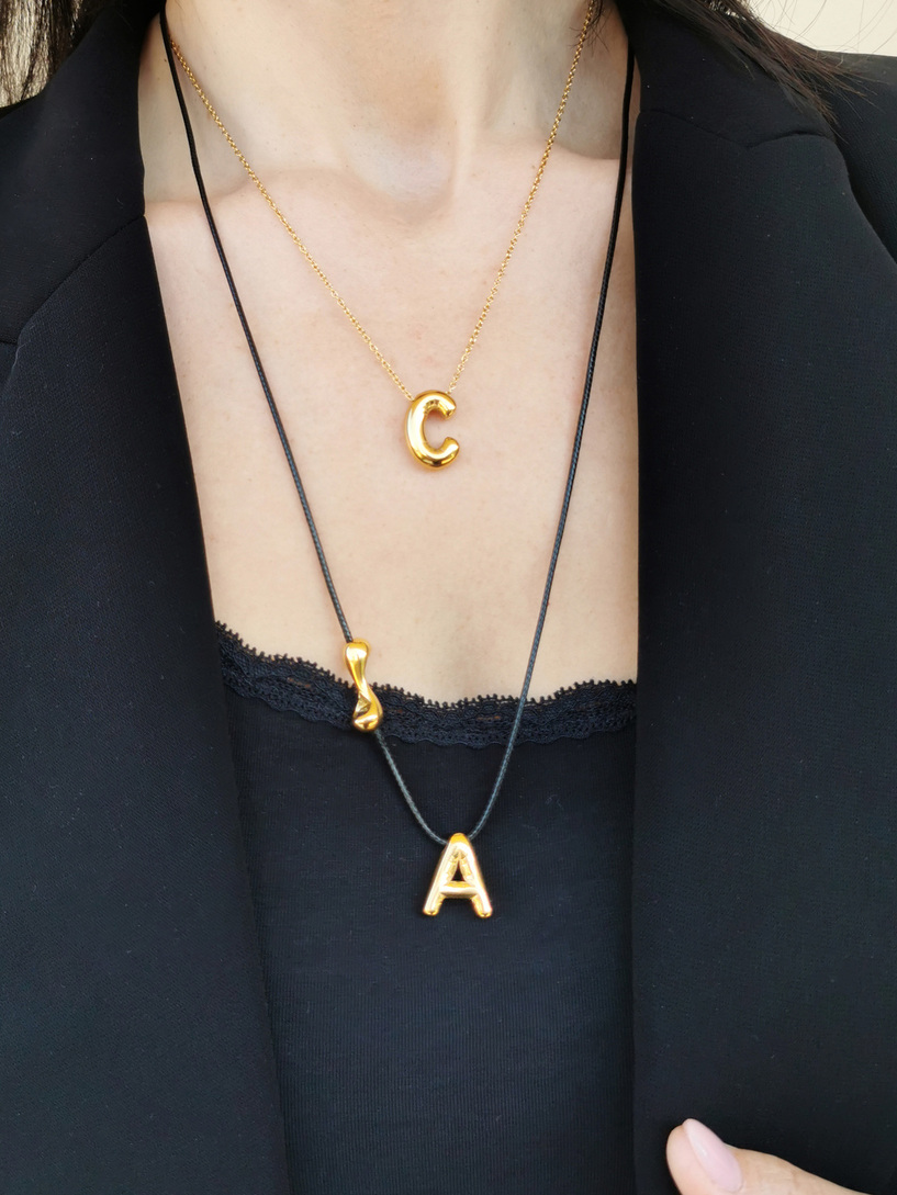 Balloon monogram chain necklace