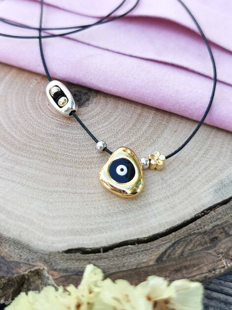 Ojo de flor necklace