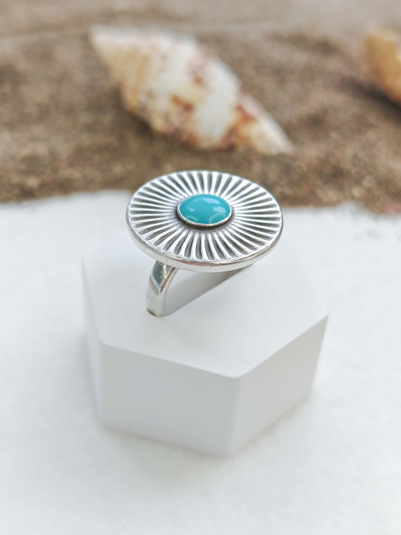 Sun ray ring
