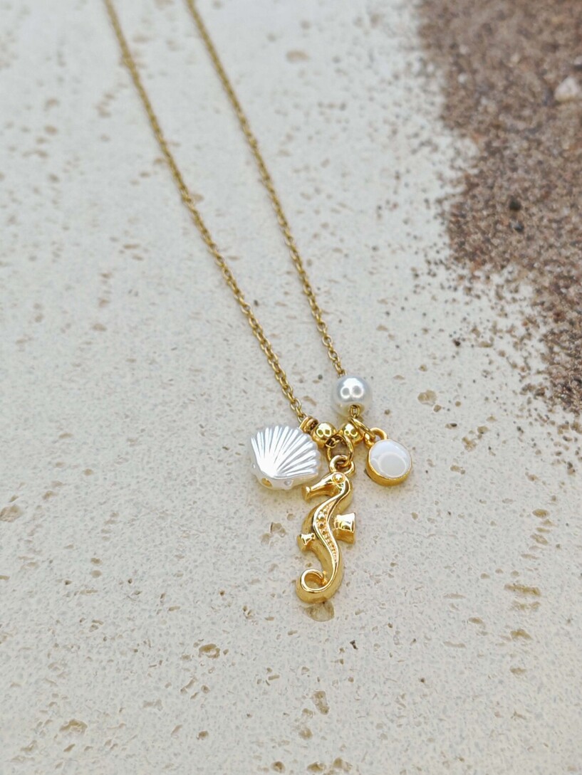 Vithos necklace