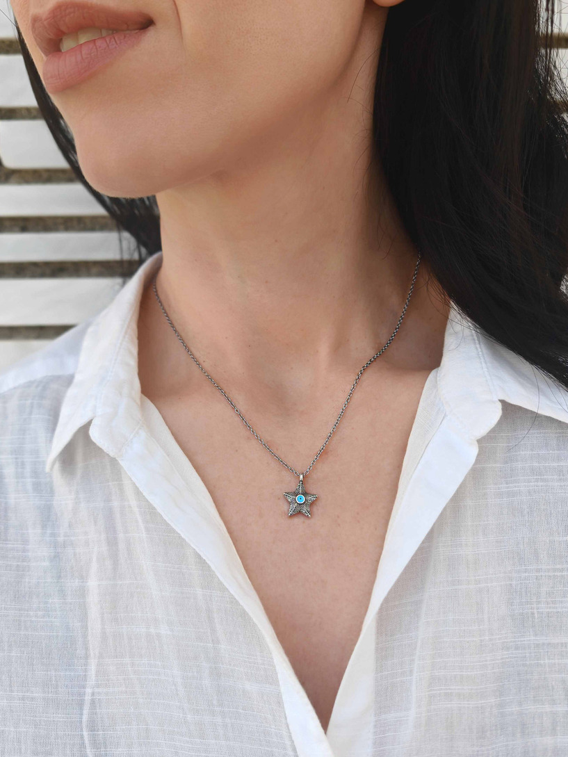 Naia necklace