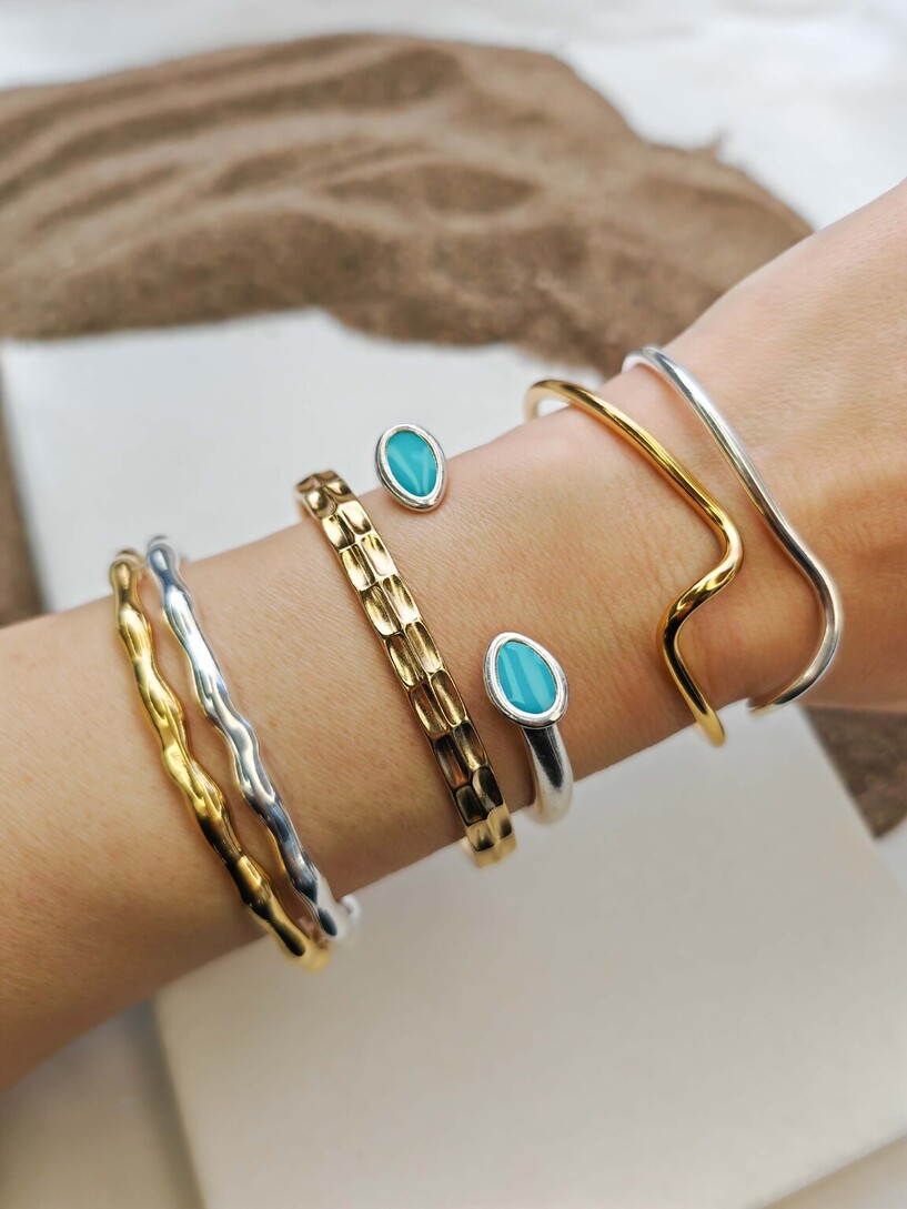 Almyra bangle bracelet