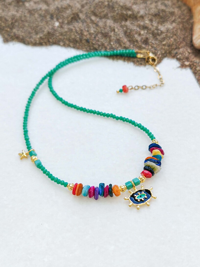 Palette necklace