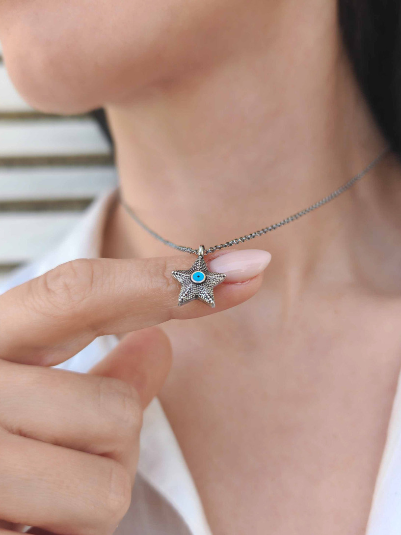 Naia necklace