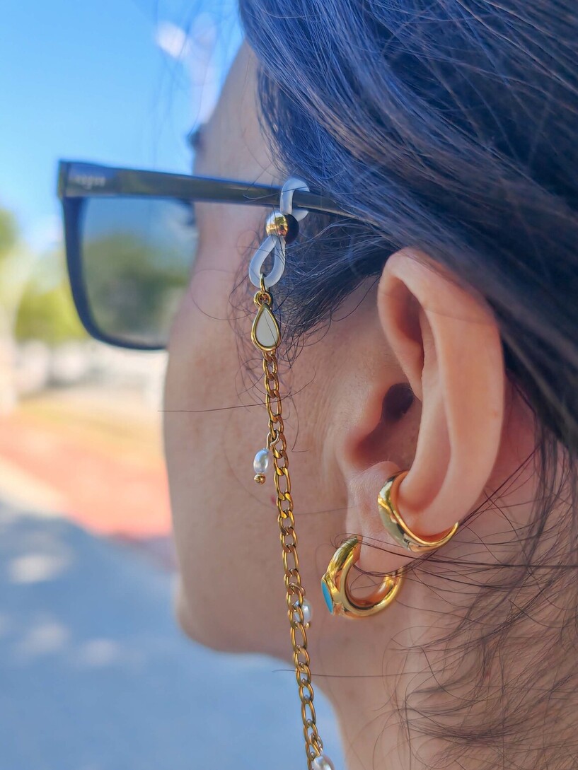 Pearls eyeglasses chain
