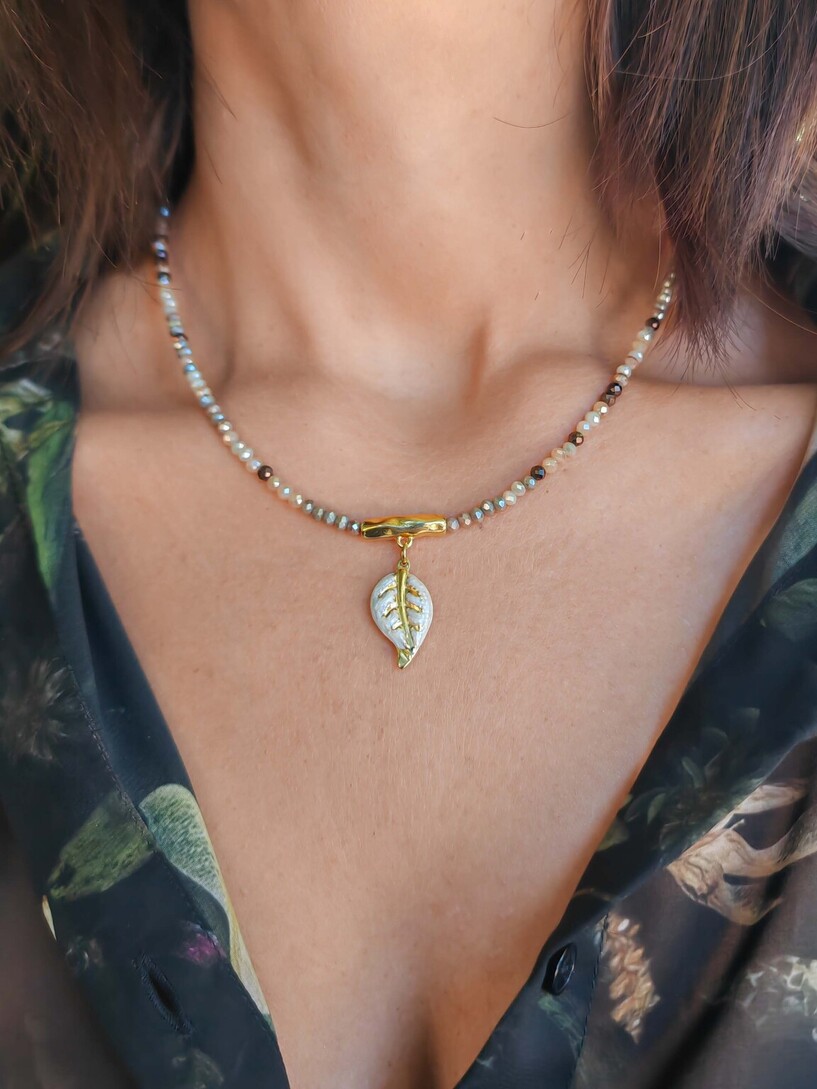 Leaf necklace 