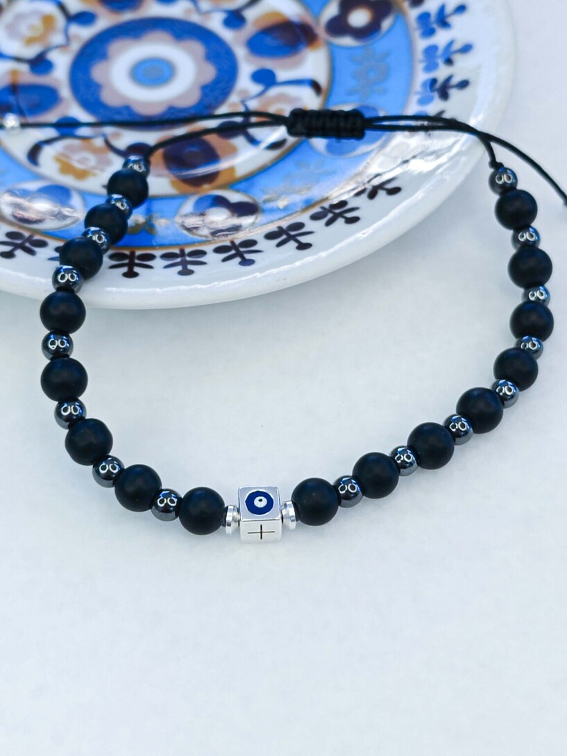 Protector bracelet