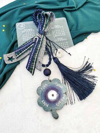Lucky clover charm