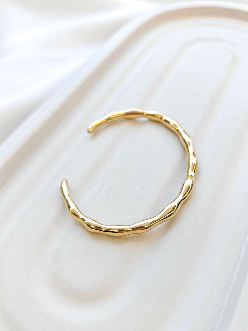 Almyra bangle bracelet