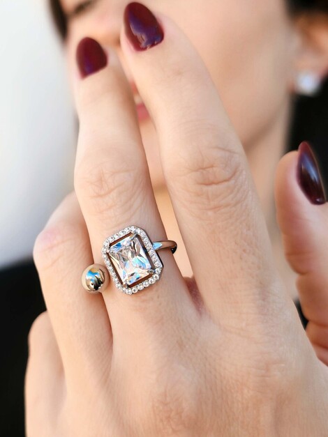 Glam stainless steel ring